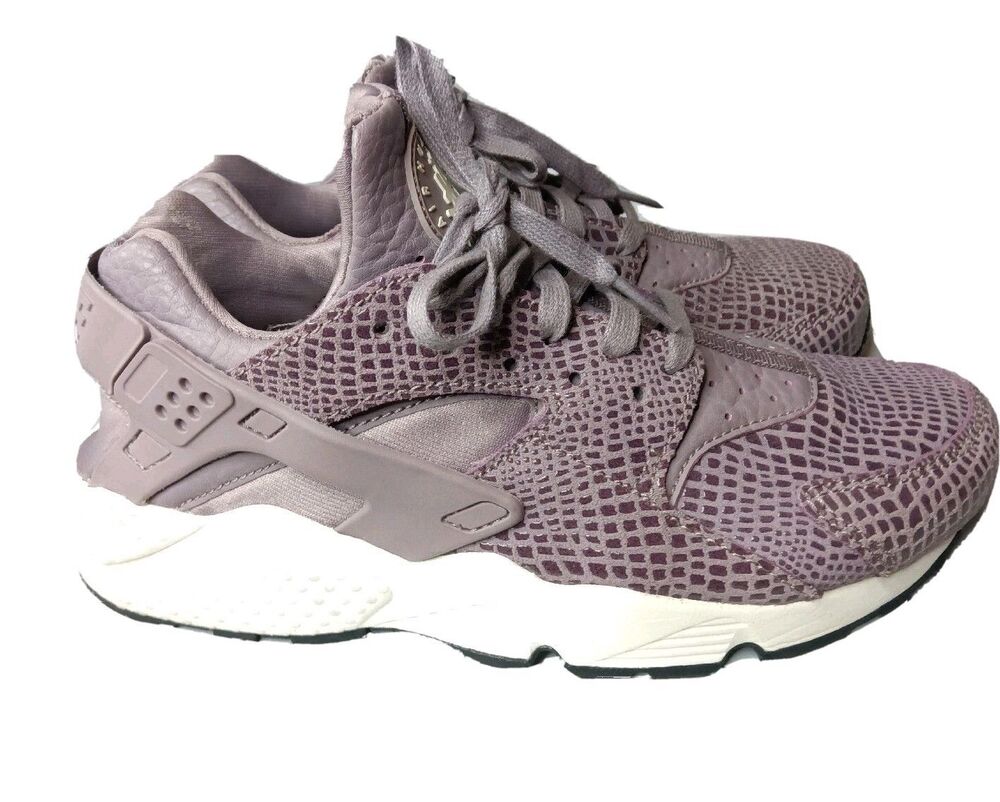 Nike Air Huarache Shoes Women's Size 8 Print Purple Smoke
